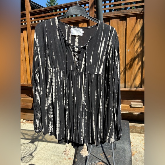 Cabo Gypsy Peasant Blouse - Picture 12 of 12